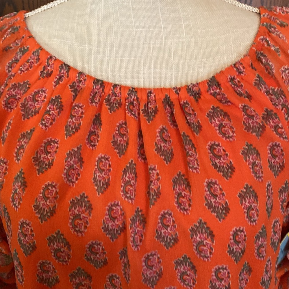 Multicolored Ruffled Tie Front Blouse - Picture 2 of 8